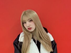 ukka芹澤もあ、大胆イメチェン！輝く金髪ロングで19歳バースデー目前の最新ショット公開！