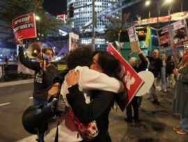 イスラエル・ハマス停戦合意：42日間の猶予、人質解放へ第一歩