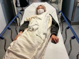 村本大輔さん、NYで緊急搬送！無保険で治療費はいかに？