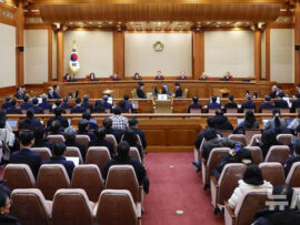 韓国の民主主義を振り返る：1987年からろうそく革命まで、そして今