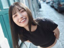 乃木坂・19歳人気メンバー〝きわどい〟露出ショット「特典ポストカード」にネット波紋…「アカンやつ」「もう少し抑えて…」