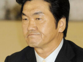 中居正広さん芸能界引退の衝撃：島田紳助さんのケースと比較して