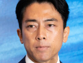 石破の次の総理は「俺だ」…！岸田文雄前総理と小泉進次郎議員が自民党内で「急接近」の異常事態