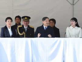 天皇ご一家、皇宮警察年頭視閲式に愛子さま初ご臨席！令和流の温かい交流に感動の声
