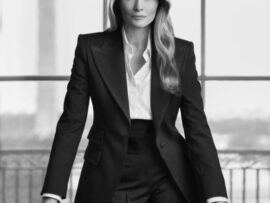 一変したメラニア夫人の公式写真…「積極的な外部活動予告か」