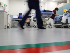 人口10万人あたりの医師数、最多は徳島、最下位は埼玉　「西高東低」の格差の理由は