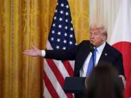 「日産」と「日鉄」を混同　トランプ氏、3度言い間違える