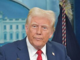 トランプ氏のアフリカーナー支援表明、南ア白人団体は移住を拒否「未来はここ南アに」