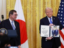 日米首脳会談：トランプ氏の仕草から読み解く真意とは？