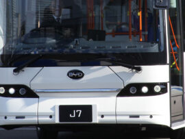 日本市場を席巻するBYDの新型EVバス「J7」の魅力を徹底解剖！