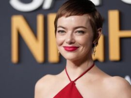 エマ・ストーンの「ポップコーンドレス」がすごい。ユニークすぎる装いが注目集める
