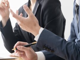 マツコ・デラックス「敬語が不要な時代が来る」の予想に街の声は？「職場での敬語を義務化したら離職率8割から3％に」という驚きの効果も…