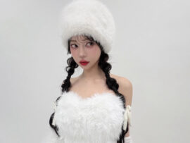 中村里砂、ふわふわホワイトコーデで次世代アイドルオーディションの進捗報告！3000名近くの応募に感謝