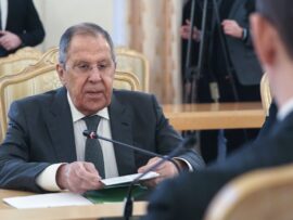 ウクライナへのNATO軍駐留、ロシア外相が「受け入れられない」と強く反発
