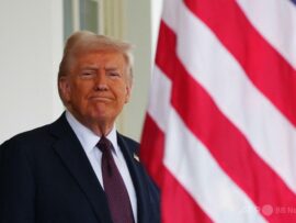 トランプ前大統領、ゼレンスキー大統領への「敬意」を表明　過去の「独裁者」発言は撤回？