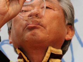 みのもんた氏の豪快伝説：一気飲み、銀座通い、そして驚きの気前の良さ