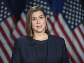 スロットキン上院議員、トランプ大統領の議会演説に反論！米国は責任ある変化を必要と訴える