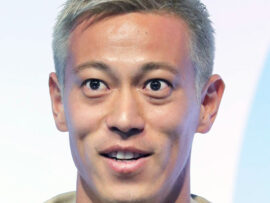 本田圭佑　別人のような姿に衝撃「え？」「誰かと思った」「声でた」「木村拓哉に見えました」