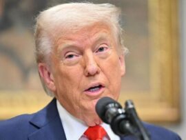 【速報】トランプ氏、カナダ・メキシコへの関税措置で一部適用除外を拡大！北米経済への影響は？