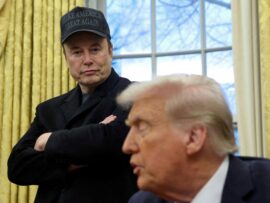 トランプ政権下、マスク氏とルビオ国務長官が職員削減で激突！政府効率化の舞台裏