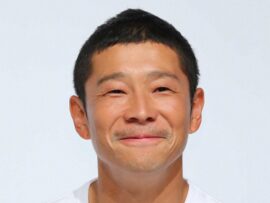 前澤友作氏　えっ！タトゥー入れてたの？サウナ姿にネット驚き「めっちゃ立派ですね！」