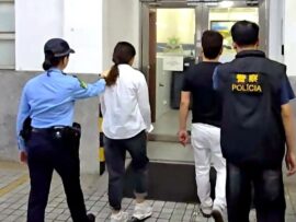 マカオで寸借詐欺、中国人男女を逮捕！カジノ負けが動機か？