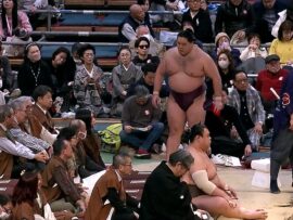 大相撲中継にまさかの“超大物”2ショット「並んで降臨」ネット騒然 「貴重すぎる」ファン驚きと興奮