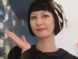 鳥居みゆき、電子タバコをくゆらす姿が話題に！大人の魅力満載の44歳