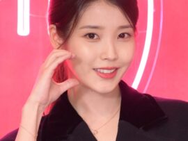 IUとパク・ボゴム、Netflixドラマ「おつかれさま」の結婚式シーンが話題に！感動のオフショット公開でファン歓喜