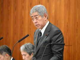 岩屋元外相、外交姿勢への批判に反論「全世界に顔を向けている」
