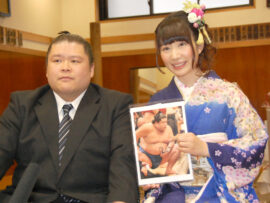 小泉エリさん、第三子男児出産！時津風親方との間に新たな家族が増え、喜びの声！