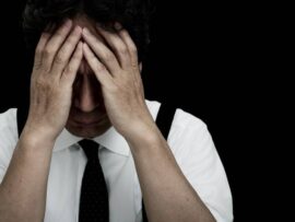 JA職員の苦悩：ノルマと自爆営業、不正販売の闇を暴く