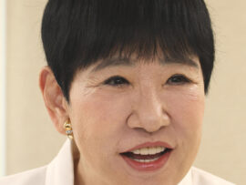 和田アキ子、万博ガイドブック持ちあわや…　勝俣州和が瞬時に制止しスタジオ騒然