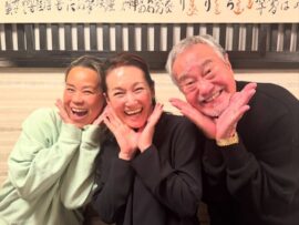 吉幾三、娘KUとの親子ショットで「生存確認」！岡田美里がインスタで公開