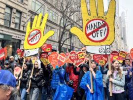 【トランプ政権への怒りの声】全米50万人規模デモに見るアメリカ社会の不安