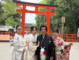 ５５歳で結婚した大物俳優　親子ショットにネット衝撃「美男美女一家過ぎます」子ども４人誕生
