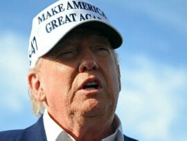 トランプ氏、プーチン氏は「狂ってしまった」　ウクライナへの最大規模攻撃受け