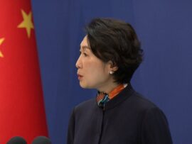 中国政府「沖ノ鳥島は岩」　周辺をEEZ=排他的経済水域とするのは国際法違反と主張