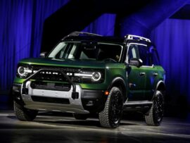 「あえてアメ車」どこに魅力？　日本で売れるには？　大きくて燃費が悪くても「好き」な人たちに聞く
