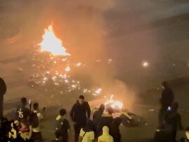 パリ・サンジェルマン初優勝　パリ市内で一部暴徒化し294人身柄拘束…南東部グルノーブルでは群衆に車突っ込み4人重軽傷