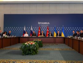 ロシア、無条件停戦を拒否　トルコで交渉、捕虜交換へ