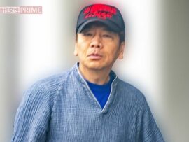 【独自】フジ騒動の影響が上田晋也に…浮上する“番組打ち切り説”を直撃取材「こんな格好でごめんね」