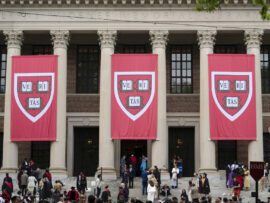 ハーバード大留学生の入国認めず　米政権が圧力強化、日本人にも影響か