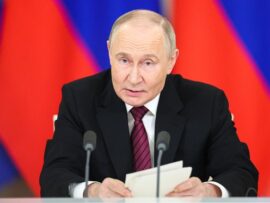 プーチン大統領「婚外子」のSNS投稿は偽物か？ ドイツメディアが誤報訂正の動き