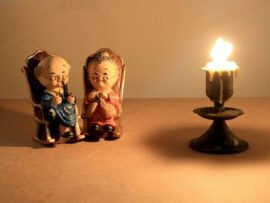 貯蓄額のリアル：年代別・世帯別の平均値と中央値（J-FLEC調査）