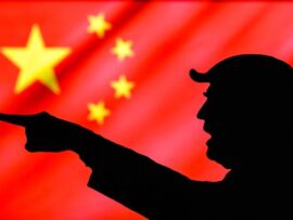 トランプ氏の対中政策：強硬から軟化への転換？米中経済競争の行方