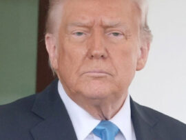 トランプ氏、平和賞で圧力か　ノルウェー財務相に電話