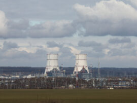 ロシア・クルスク原発で一時火災、ウクライナ無人機攻撃か