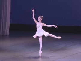 三重の12歳バレリーナ杉本奈槻、世界的コンクール優勝！モナコ名門校へ「剣道二刀流」で挑む