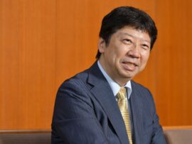 藤井聡太竜王・名人の「執念」：師匠・杉本八段が明かす知られざる悔しがり方と将棋への情熱